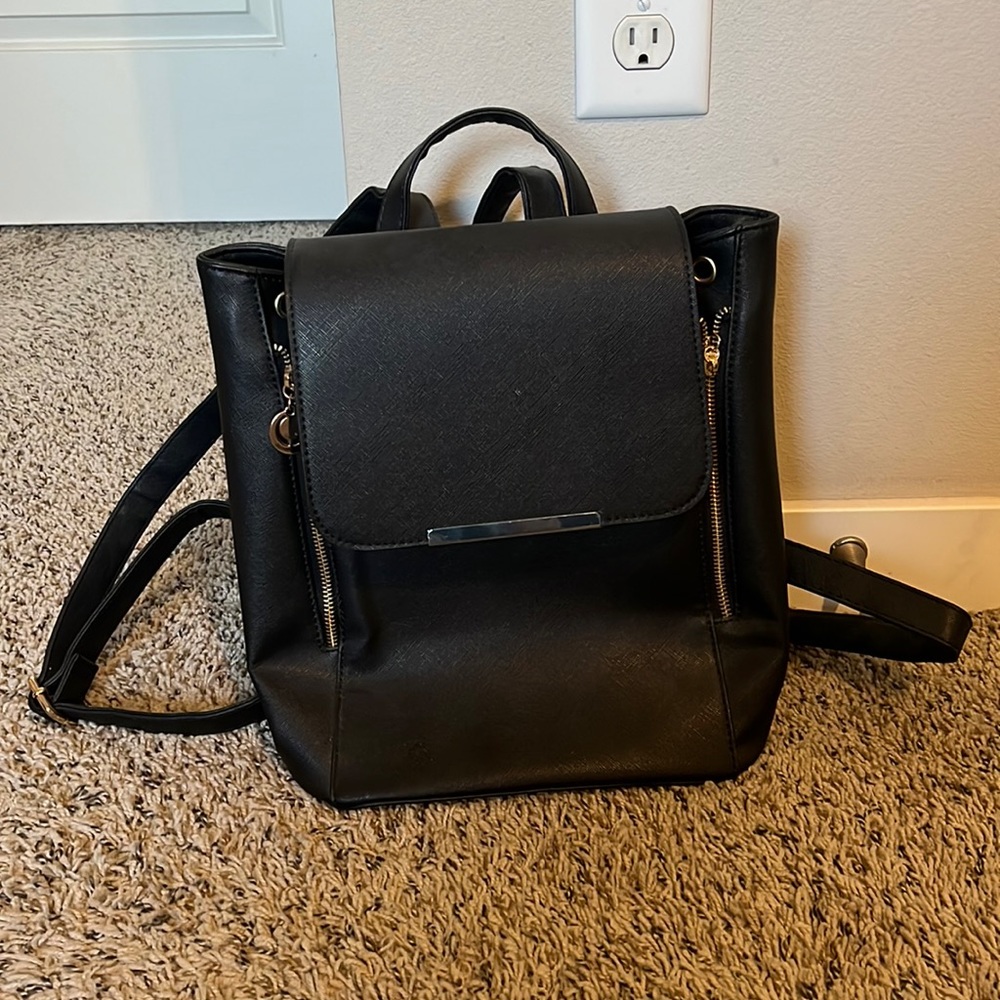 backpack-style purse never used